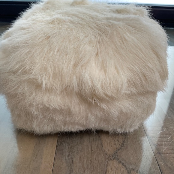 Excellent Condition Vintage Real Fur Hand Muff - Picture 4 of 8
